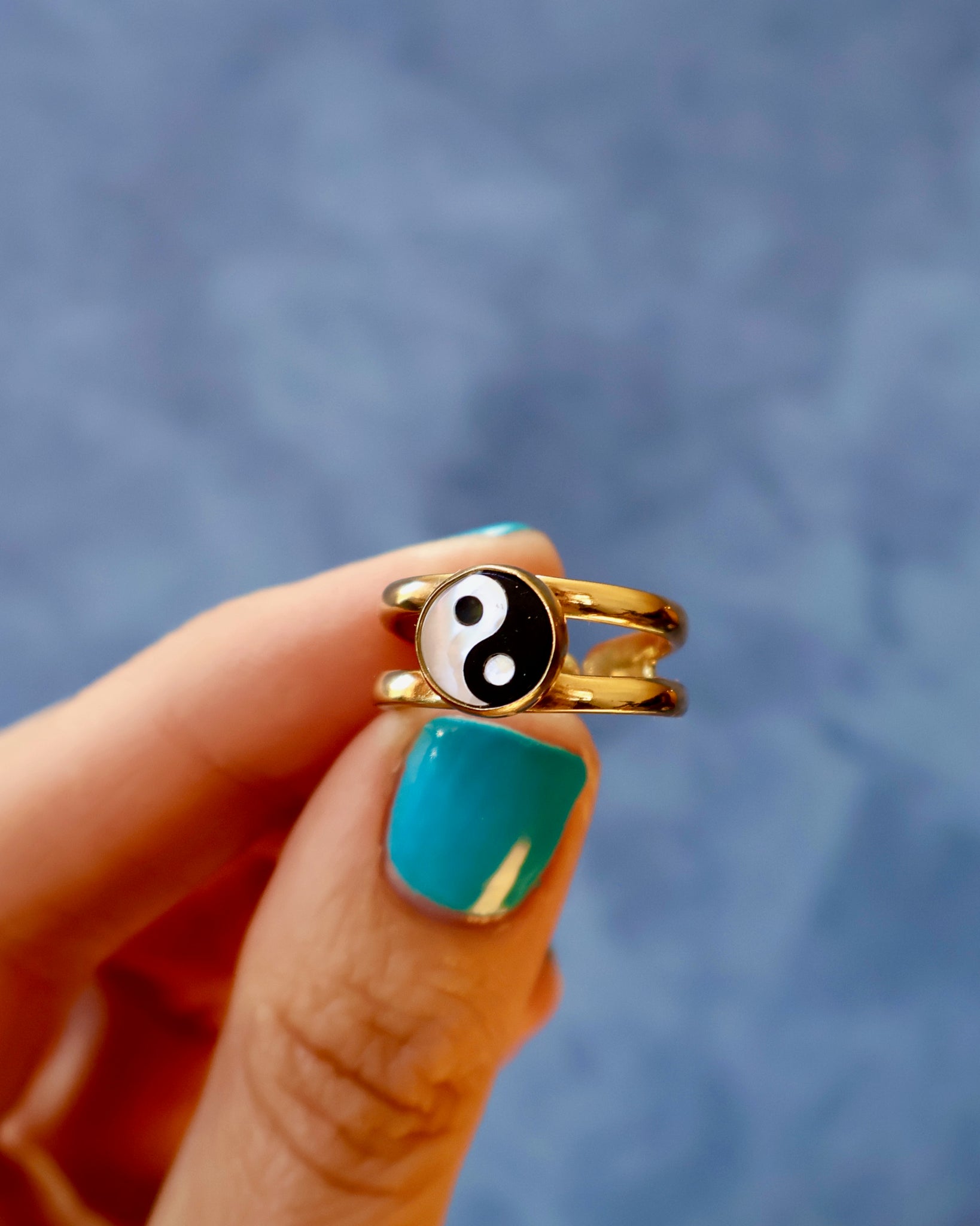 YinYang Mother of Pearl Double Band Adjustable Ring F14