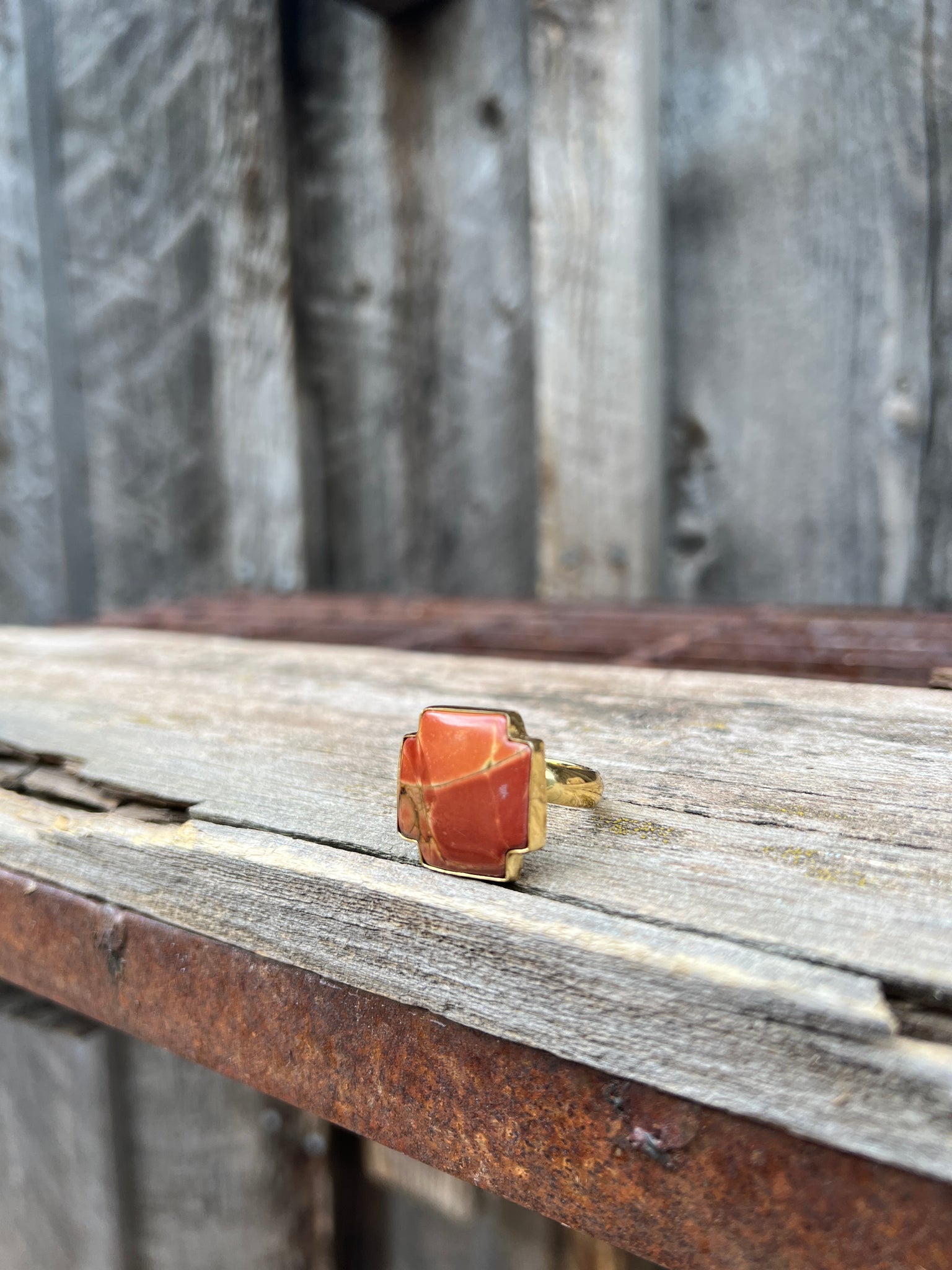 Red Creek Jasper ring in Gold Alchemia D87