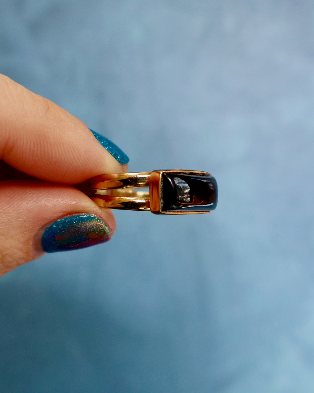 "Alien Language" Ring- Onyx in Gold Alchemia. Adjustable. Horizontal.