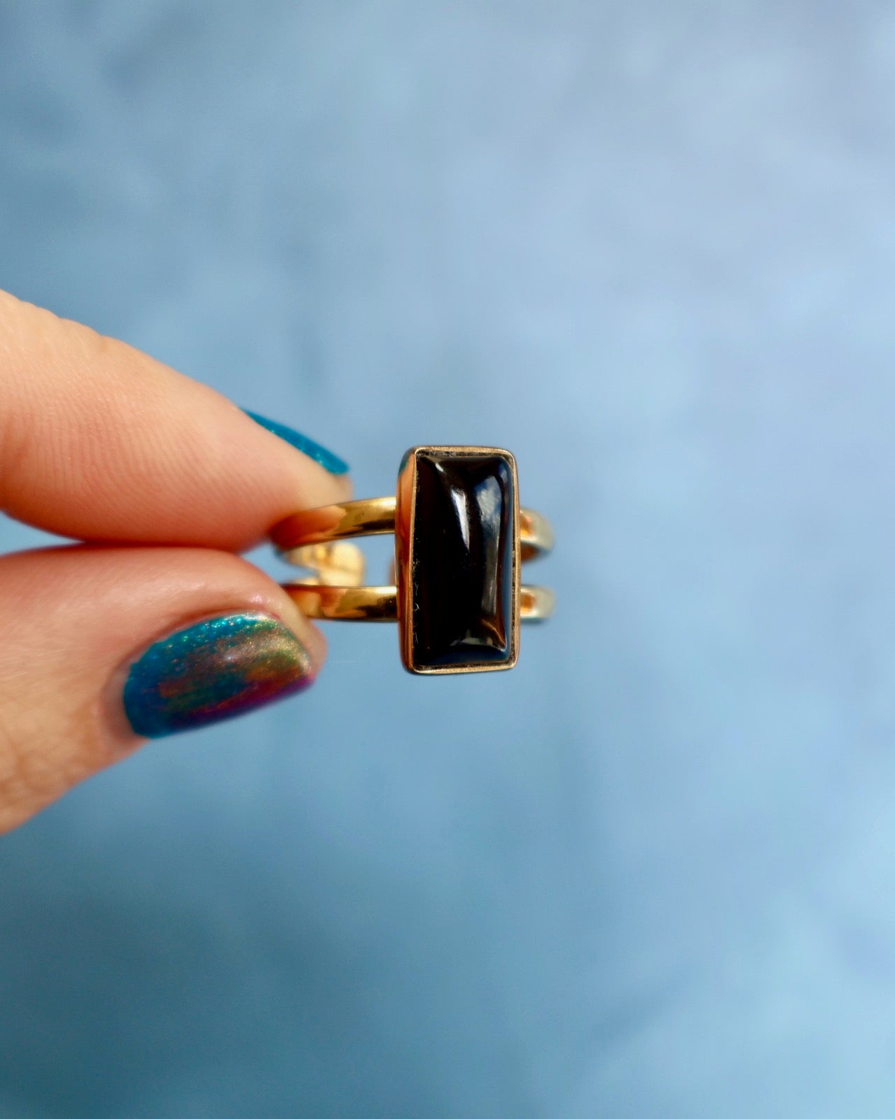 "Alien Language" Ring- Onyx in Gold Alchemia. Adjustable. Vertical