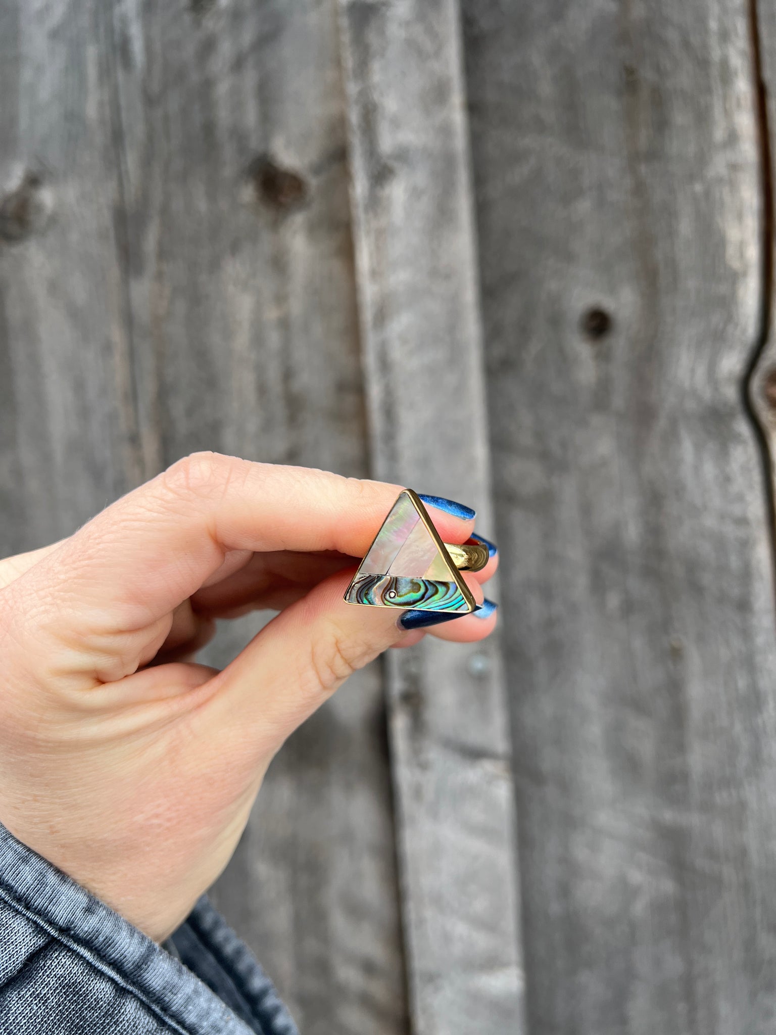 Triange Coral, Mother of Pearl & Abalone Inlay Design Ring in Gold Alchemia Adjustable T003